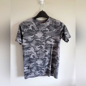 Threads 4 Thought kids Size 16 Tshirt